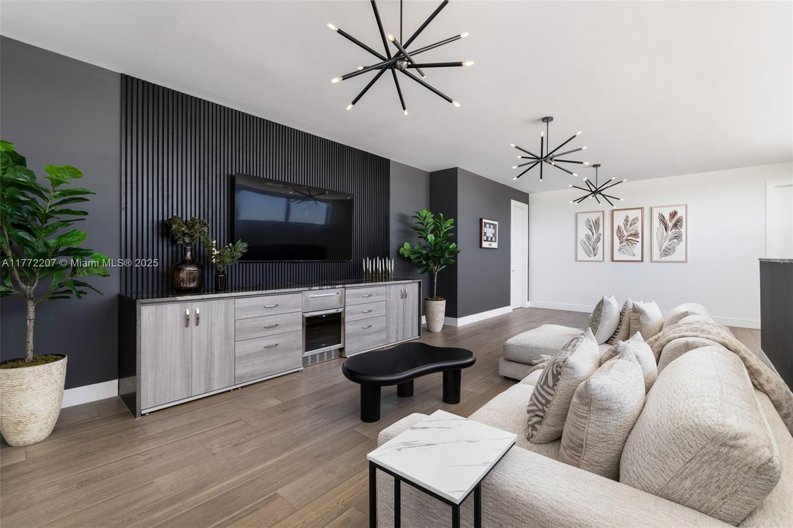 WESTON ESTATES - Residential