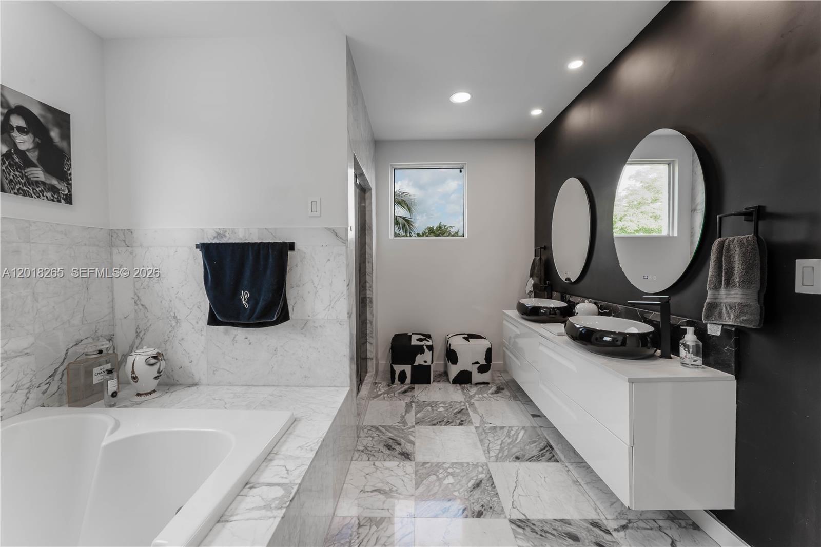 RIDGEWOOD SUB - Residential