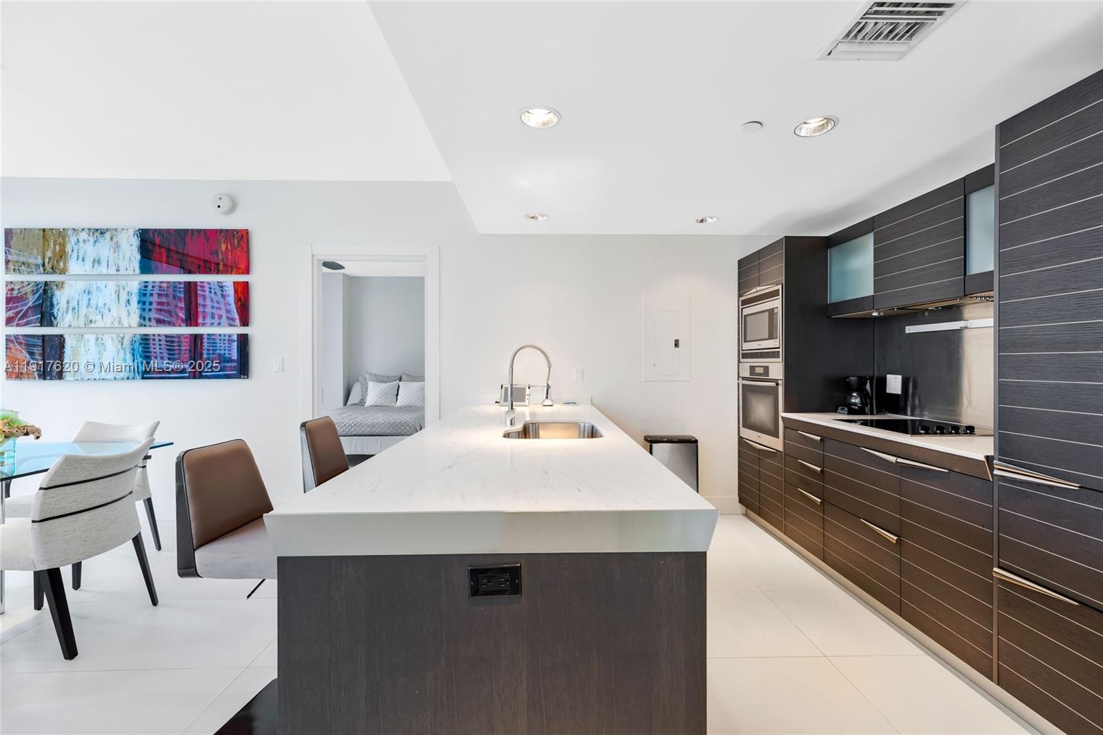 200 Biscayne Boulevard Way 504