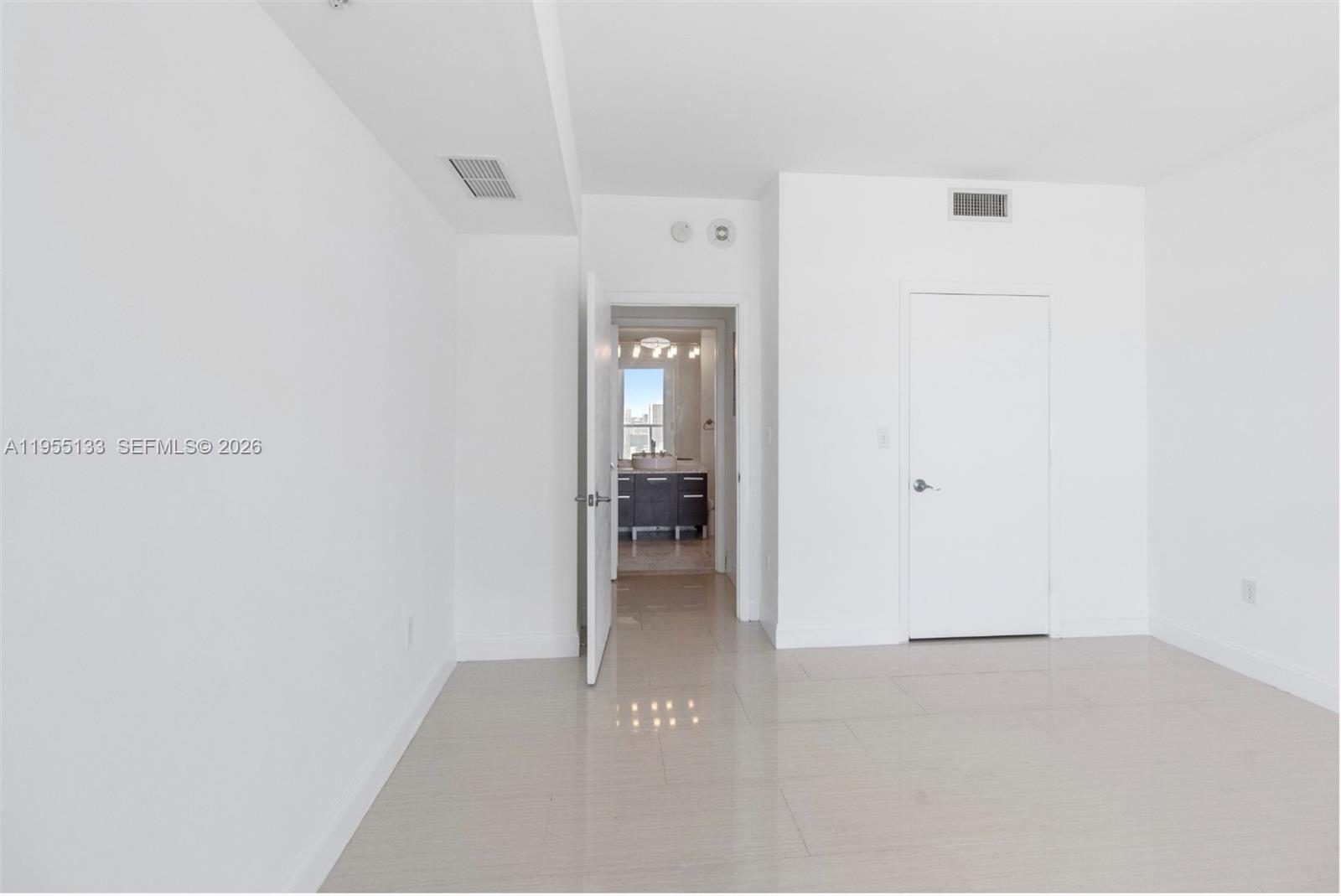 VIZCAYNE NORTH CONDO - Residential