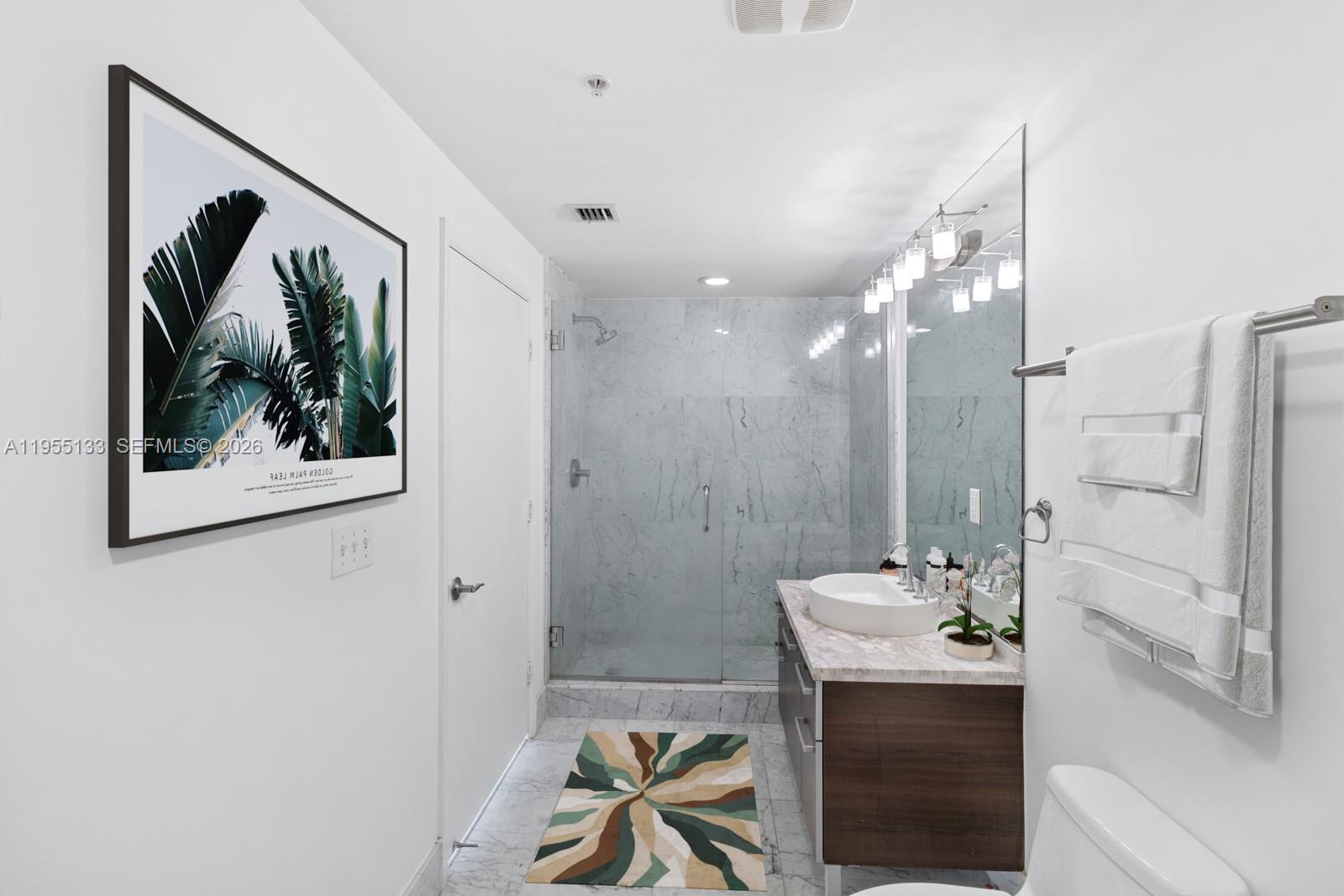 VIZCAYNE NORTH CONDO - Residential