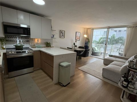 1666 West Ave 305 Miami Beach FL 33139