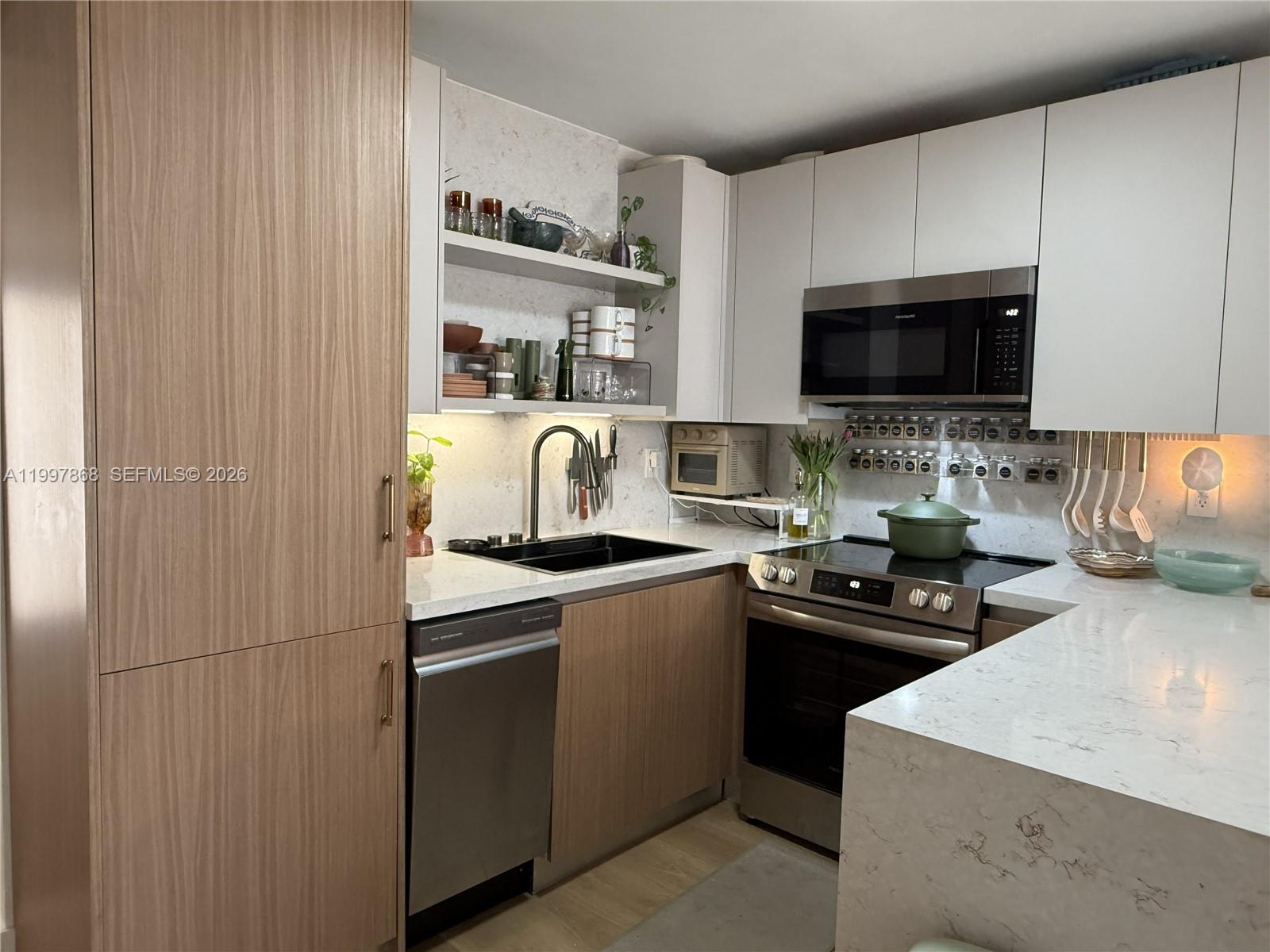 BELLE VIEW SUB - Residential