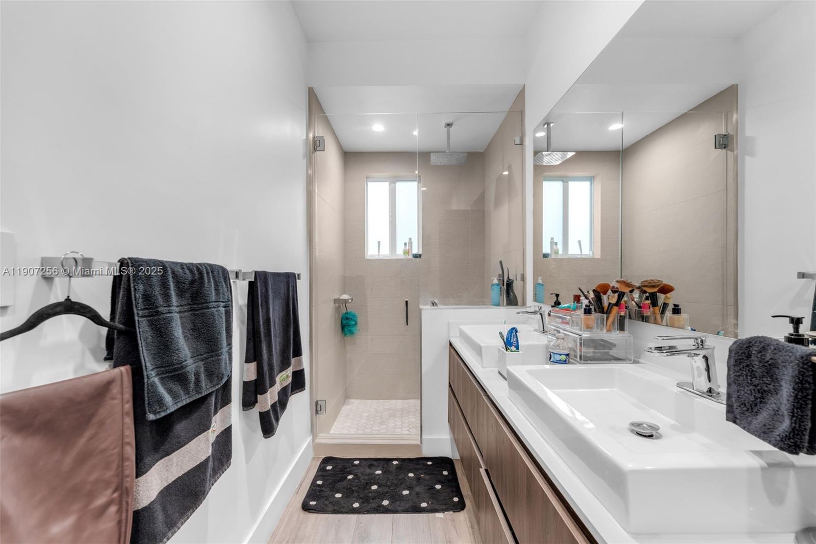 LYNDALE 2ND ADDN - Residential Lease