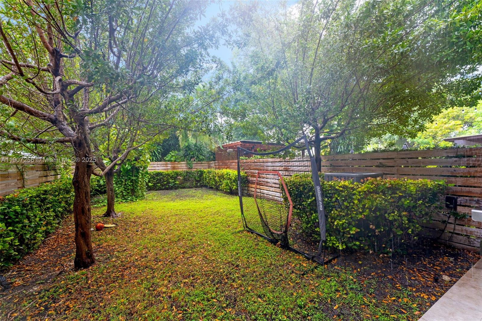 LYNDALE 2ND ADDN - Residential Lease