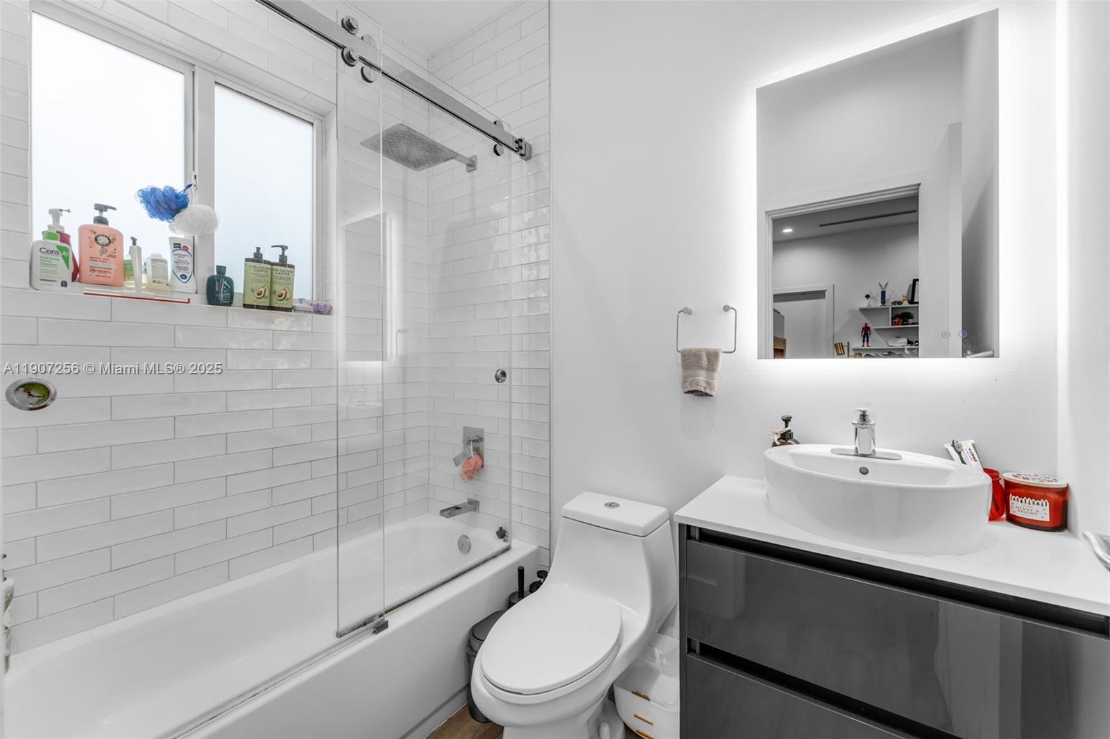 LYNDALE 2ND ADDN - Residential Lease