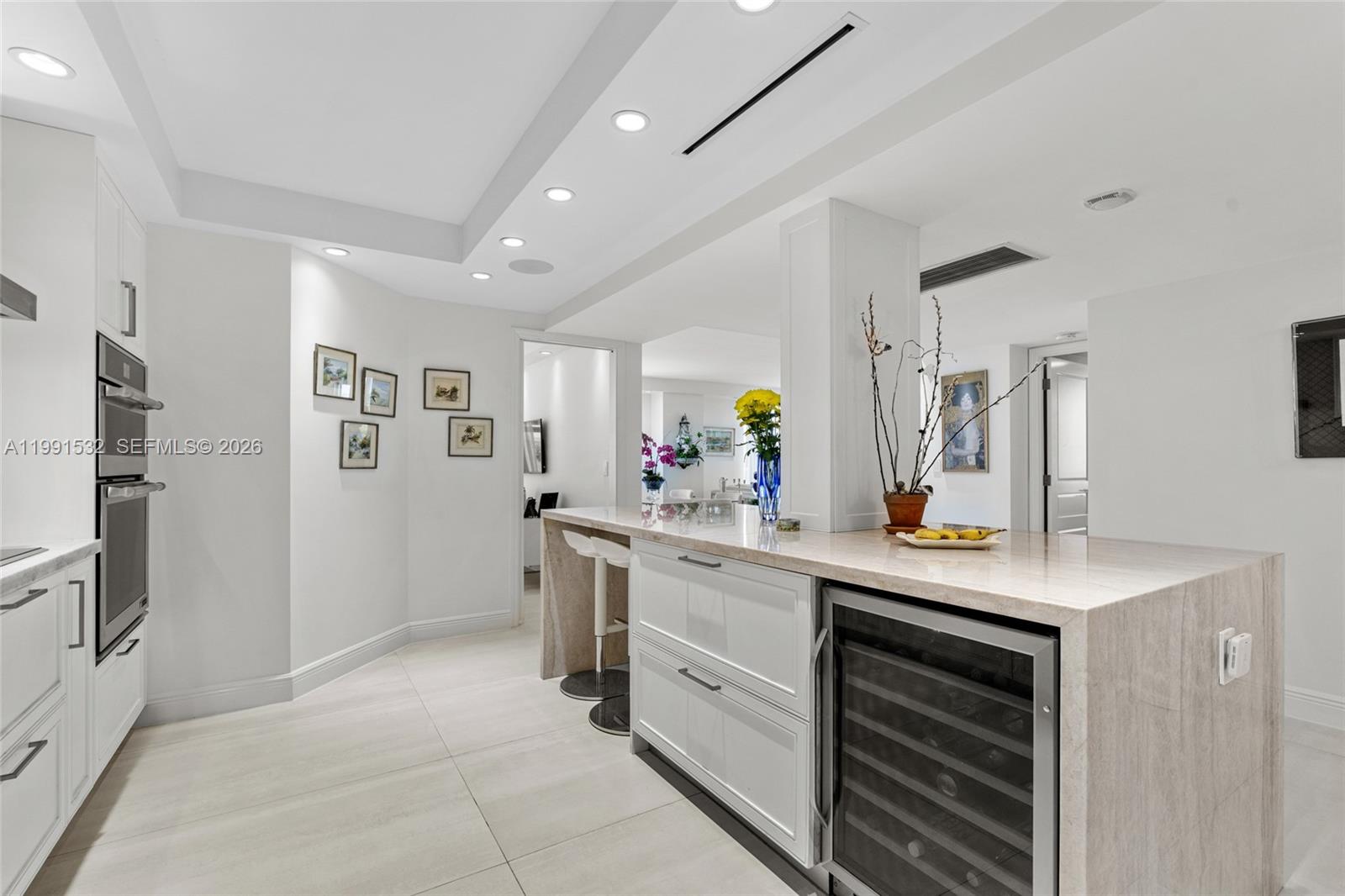 BALMORAL CONDO - Residential