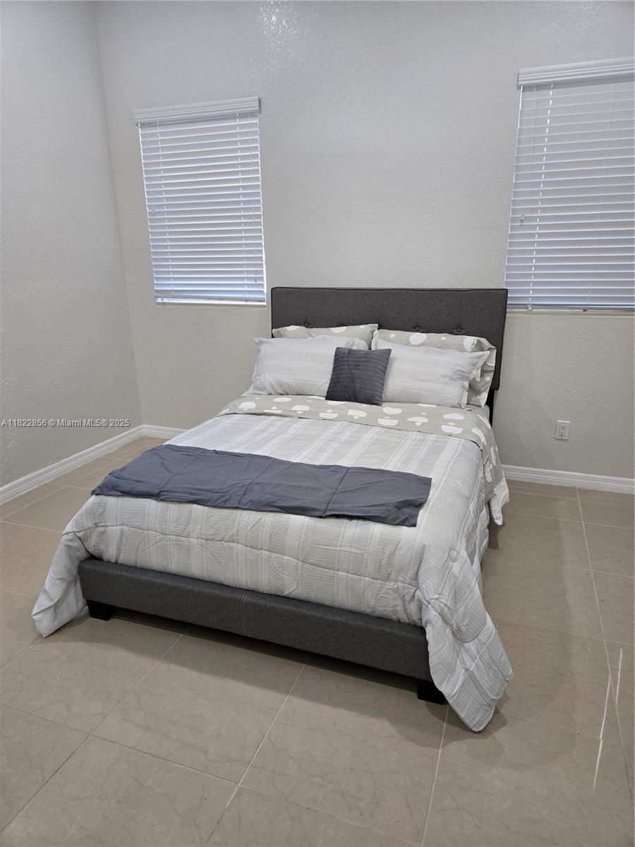 357 Sw 18th Rd Rear, Miami, Broward County, Florida - 1 Bedrooms  
1 Bathrooms - 