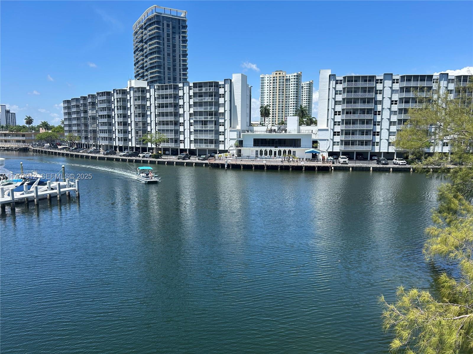 FAIRWAYS RIVIERA NORTH CO - Residential