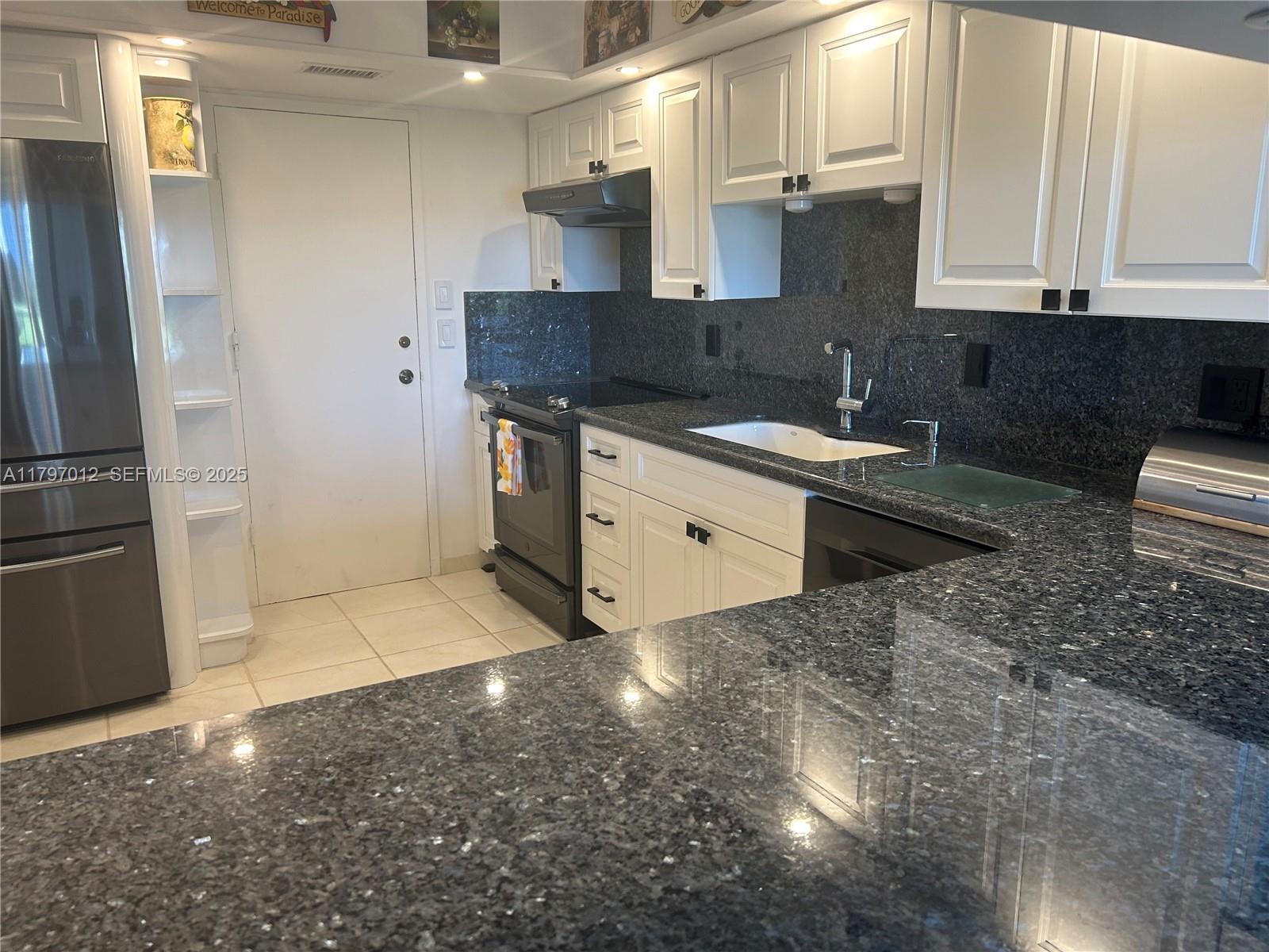 FAIRWAYS RIVIERA NORTH CO - Residential