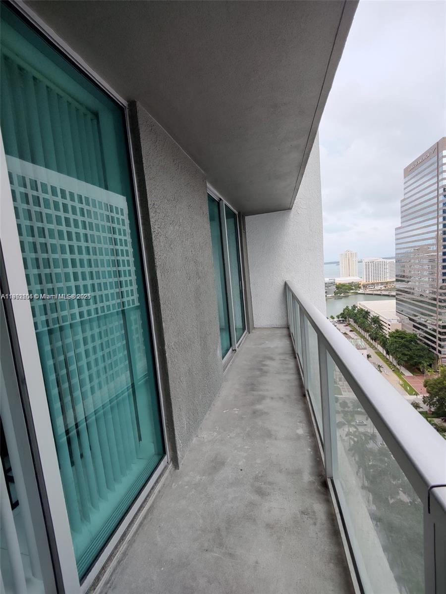 500 BRICKELL WEST CONDO - Residential Lease