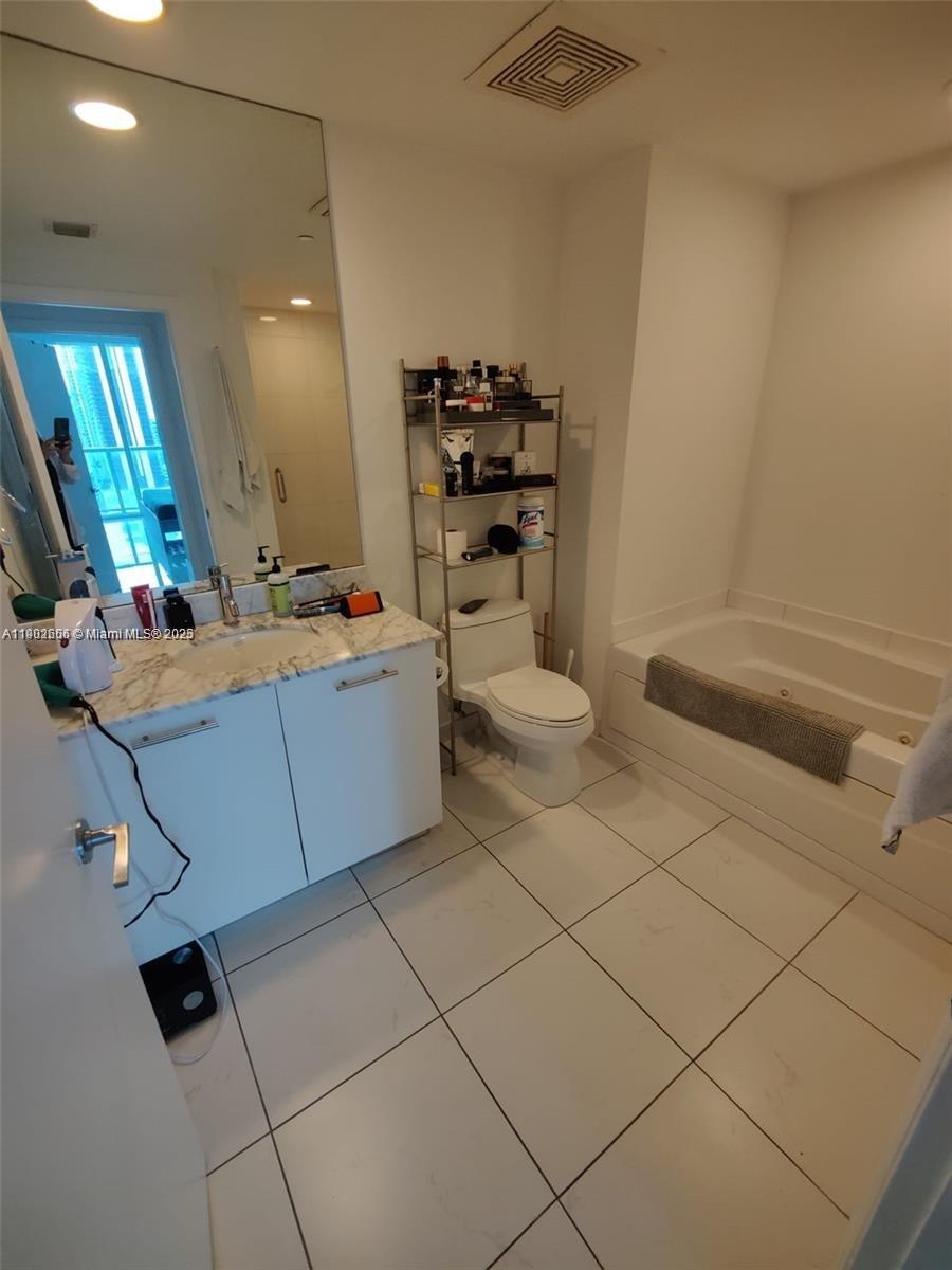 500 BRICKELL WEST CONDO - Residential Lease