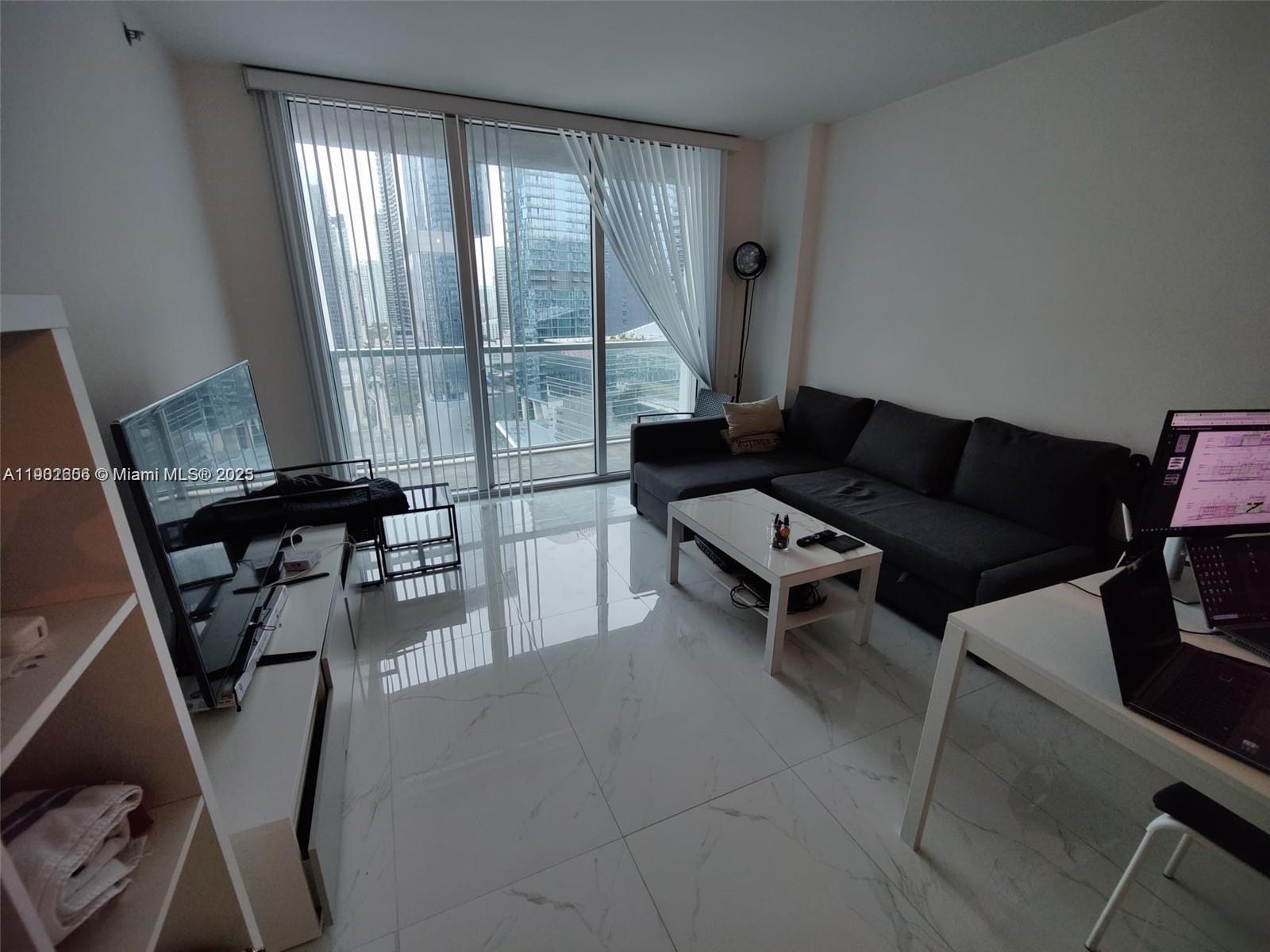 500 BRICKELL WEST CONDO - Residential Lease