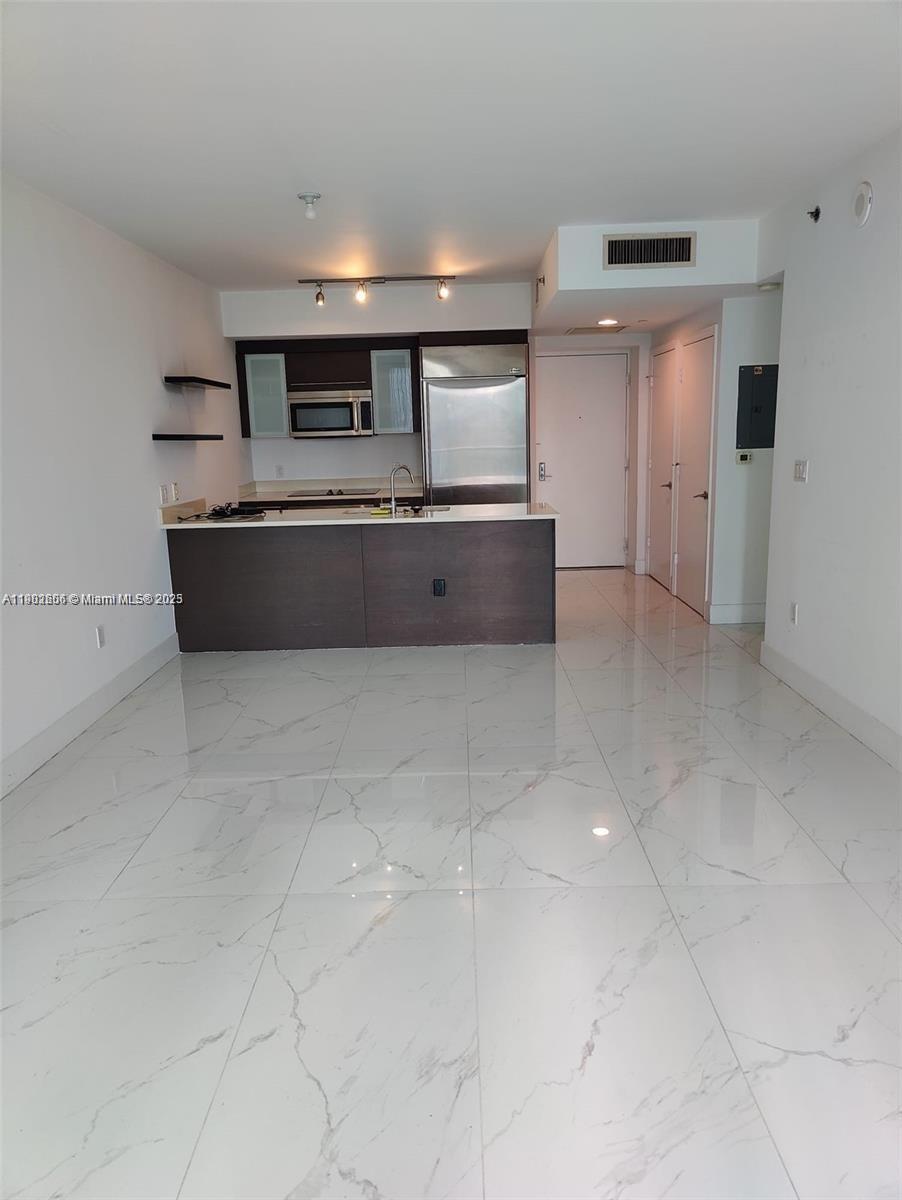 500 BRICKELL WEST CONDO - Residential Lease