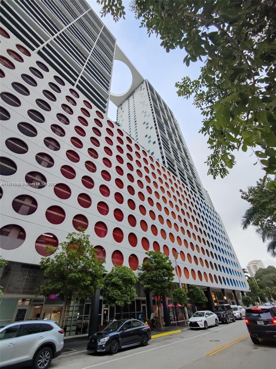 500 BRICKELL WEST CONDO - Residential Lease
