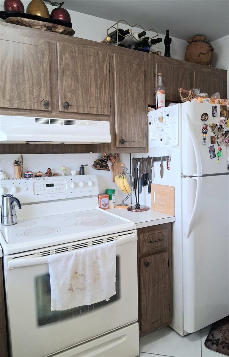 SUNRISE LAKES 48 CONDO - Residential