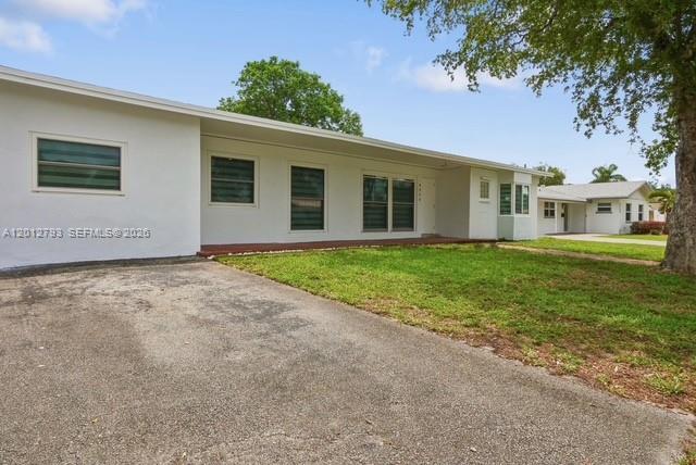 4948 SW 90th Ter