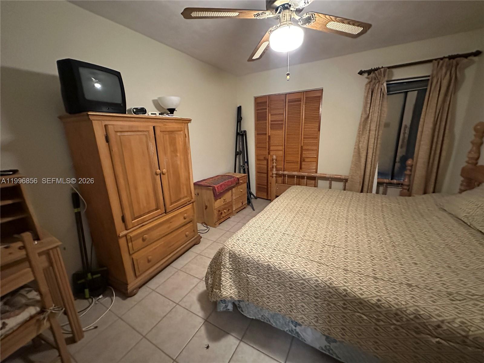 SHORES CALUSA - Residential