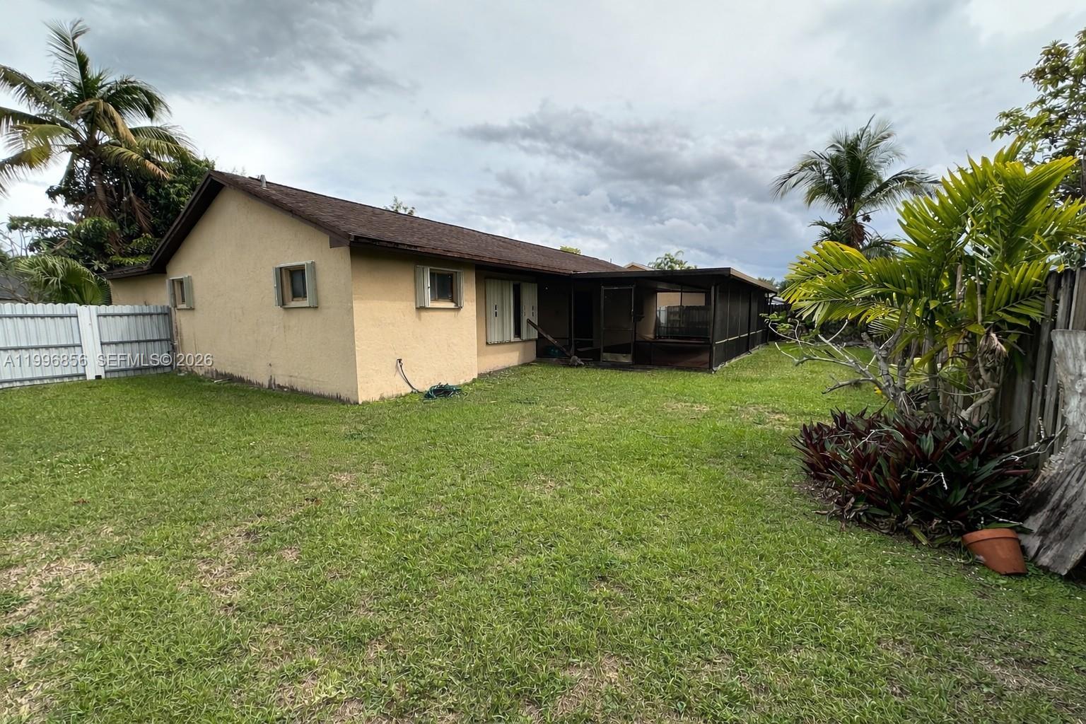 SHORES CALUSA - Residential