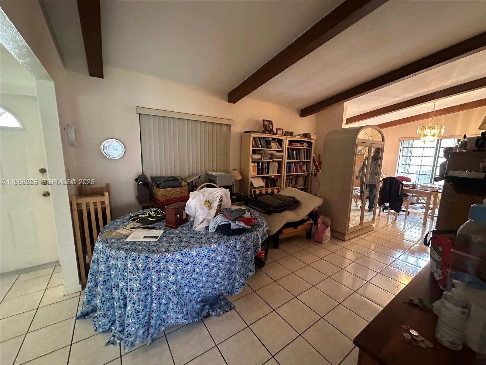 SHORES CALUSA - Residential