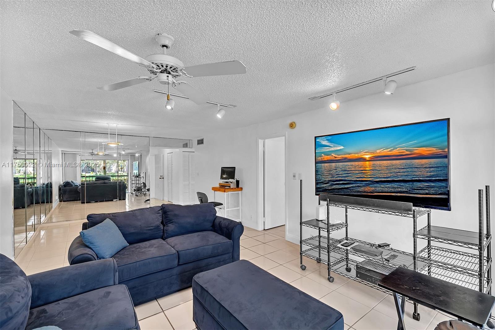 GREENS OF INVERRARY PHASE - Residential