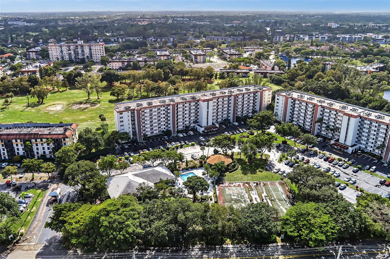 GREENS OF INVERRARY PHASE - Residential