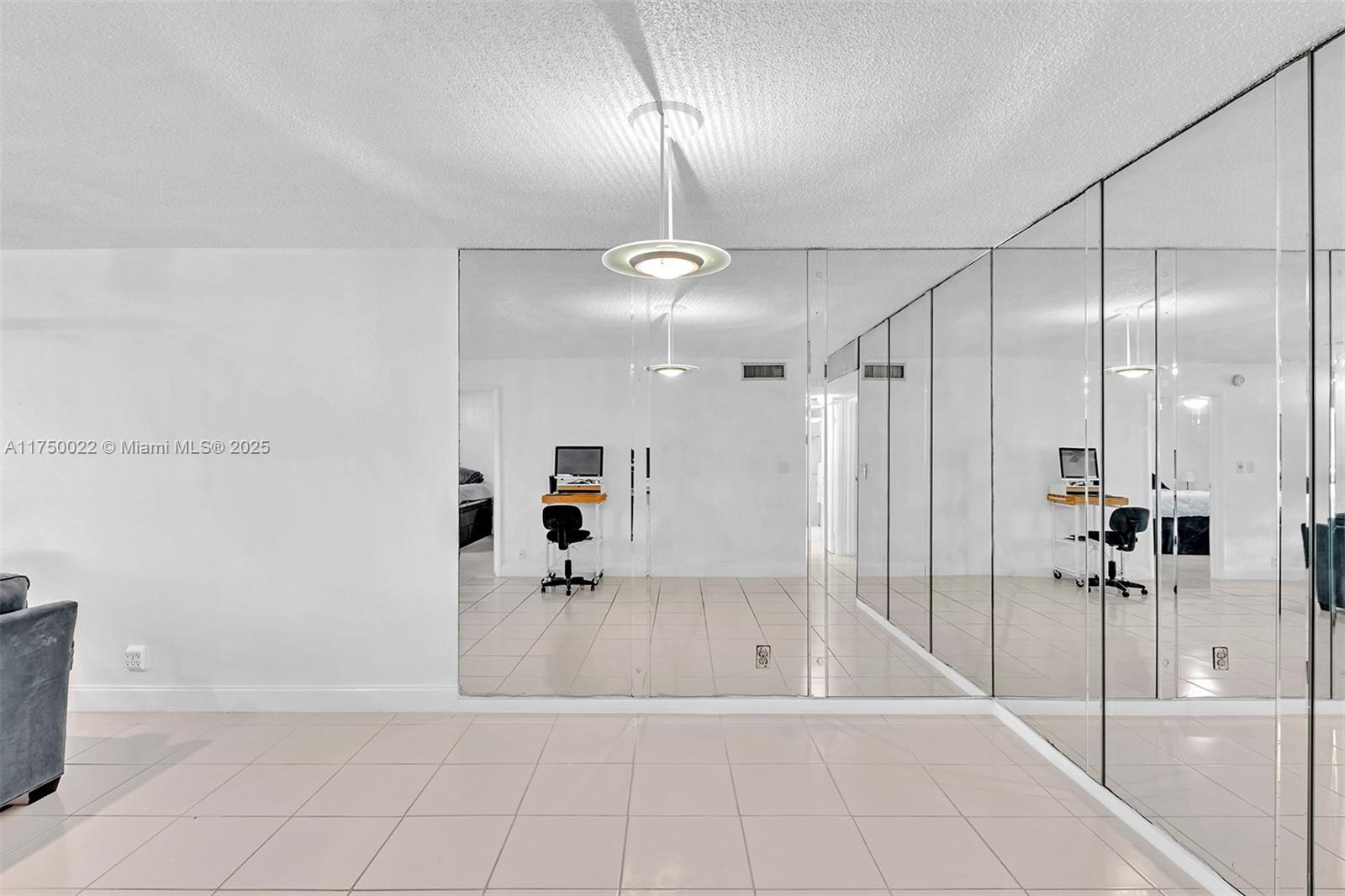 GREENS OF INVERRARY PHASE - Residential