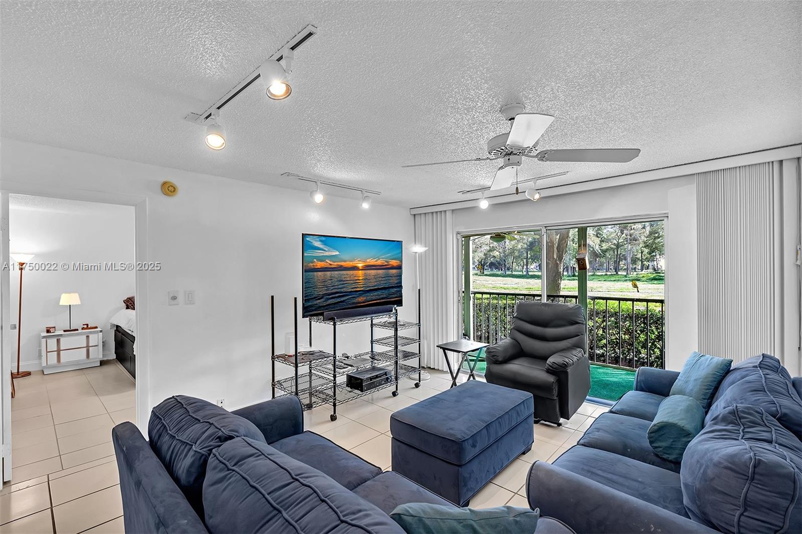 GREENS OF INVERRARY PHASE - Residential