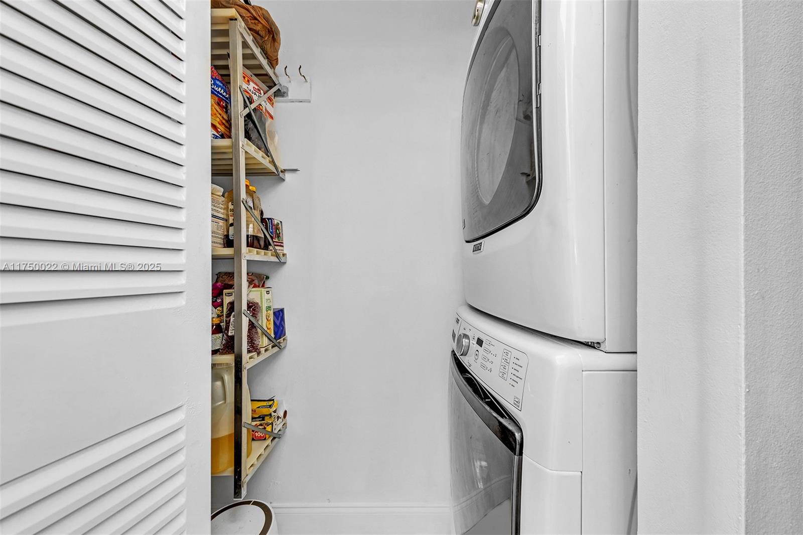 GREENS OF INVERRARY PHASE - Residential