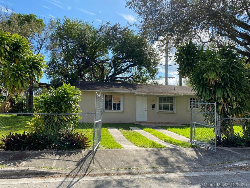 South Miami deal!! Absolutely charming home centrally located in sought after area! Great home light bright and airy.Upgraded home features 3/2 with a wonderful large backyard. Beautiful trees and lush foliage. Amazing property with fully fenced large corner lot.  Located close to South Miami hospital, University of Miami, Sunset Place, Metro rail, shopping, entertainment, restaurants and so much more! Bring offers now! Prime convenient location close to all. $439,000. easy to show