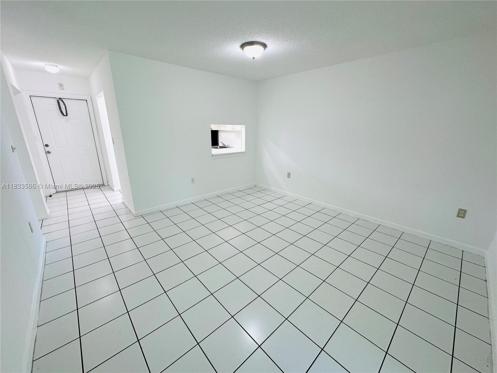 NEW WORLD CONDO APTS IV - Residential