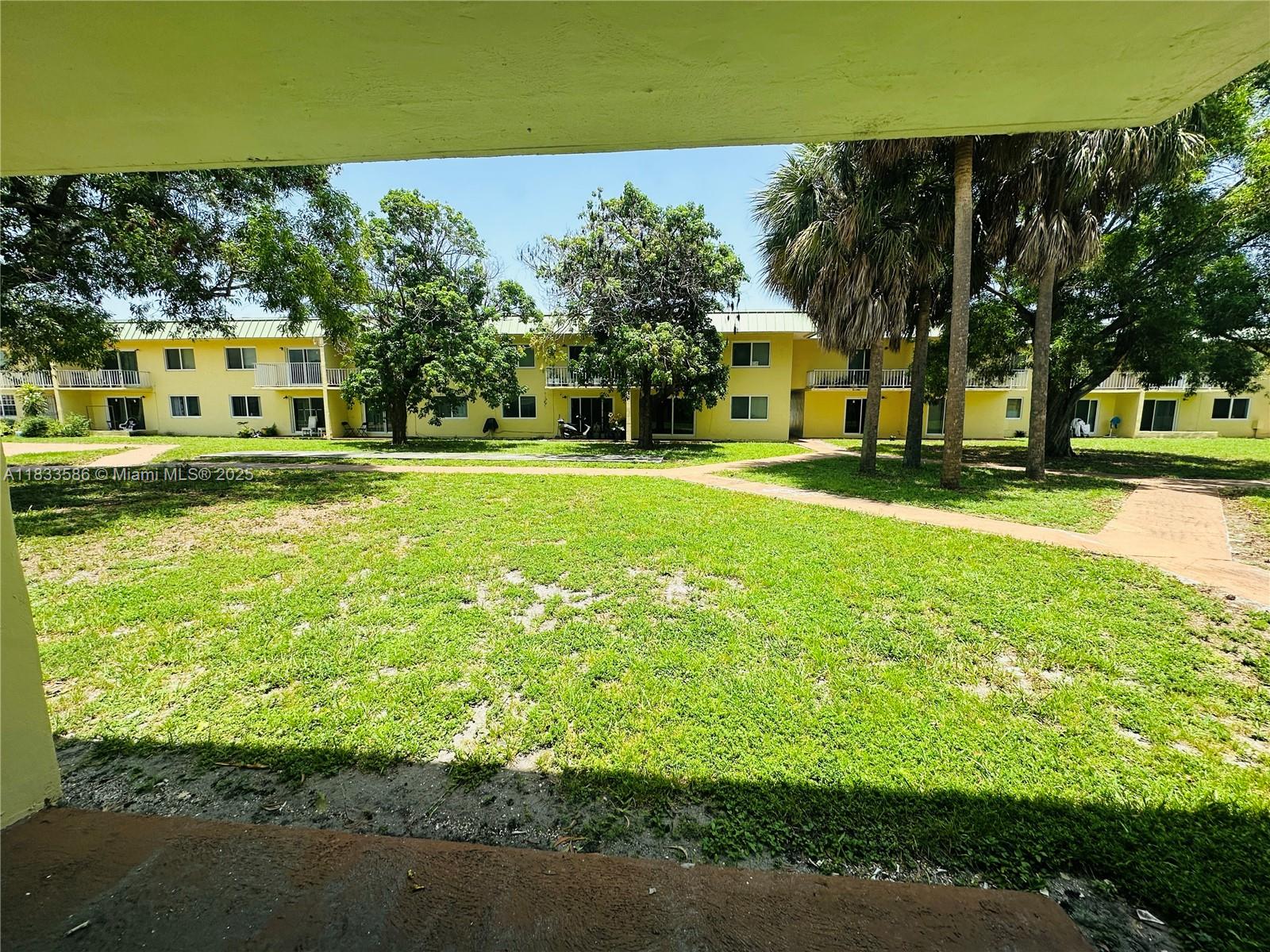 NEW WORLD CONDO APTS IV - Residential