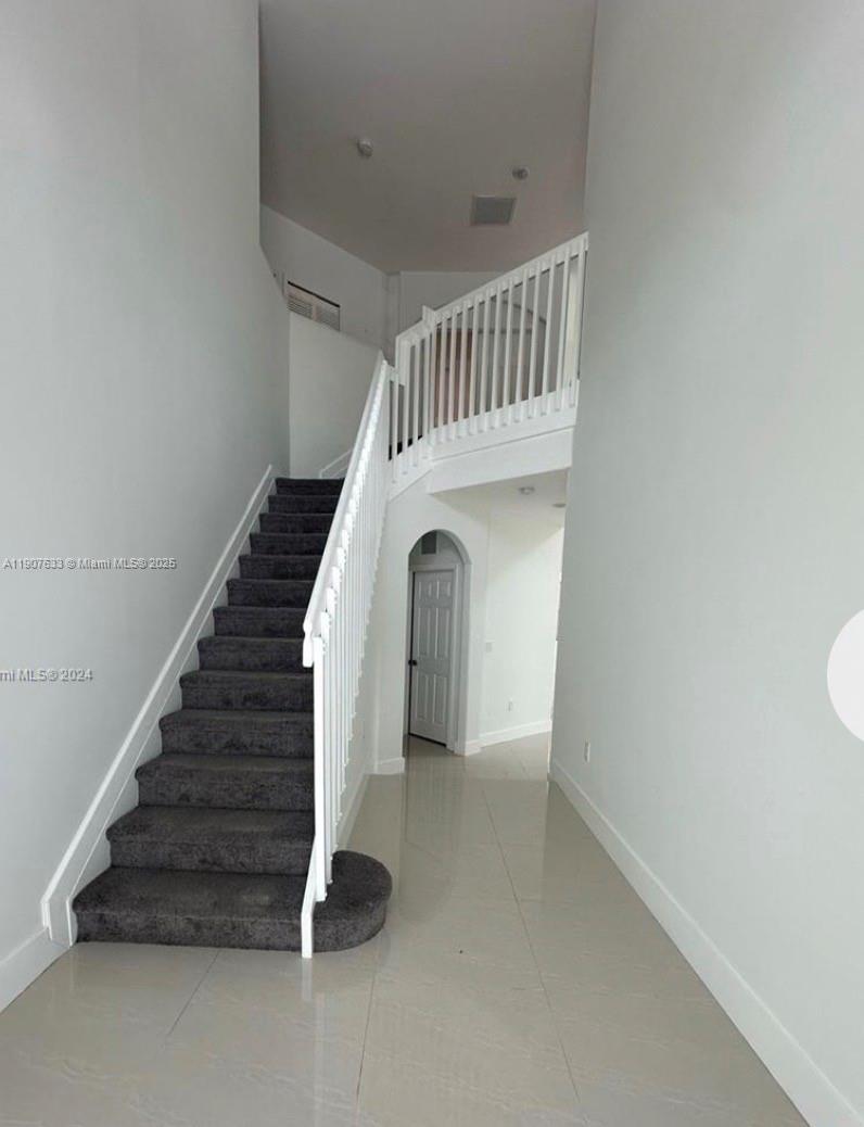 RIVENDELL EAST - Residential Lease