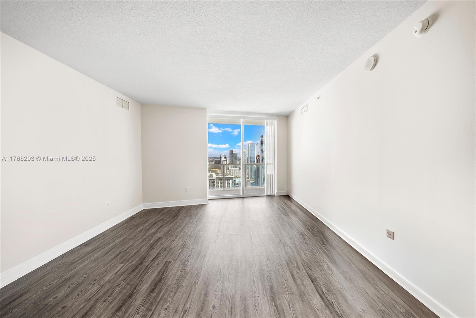 1900 N Bayshore Dr 4504, Miami, Broward County, Florida - 2 Bedrooms  
2 Bathrooms - 