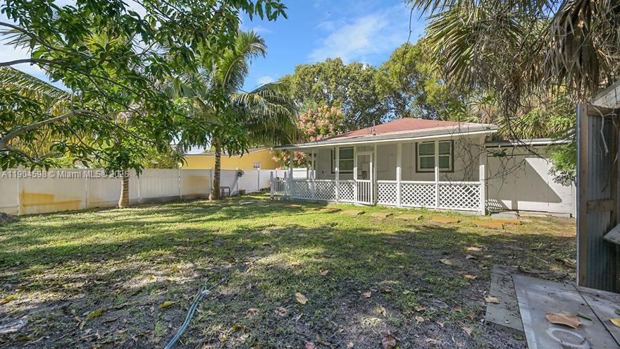 NORTH PALM BCH 1 - Residential