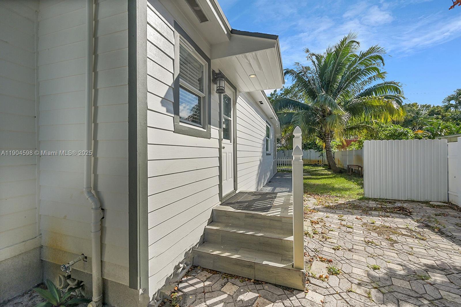 NORTH PALM BCH 1 - Residential