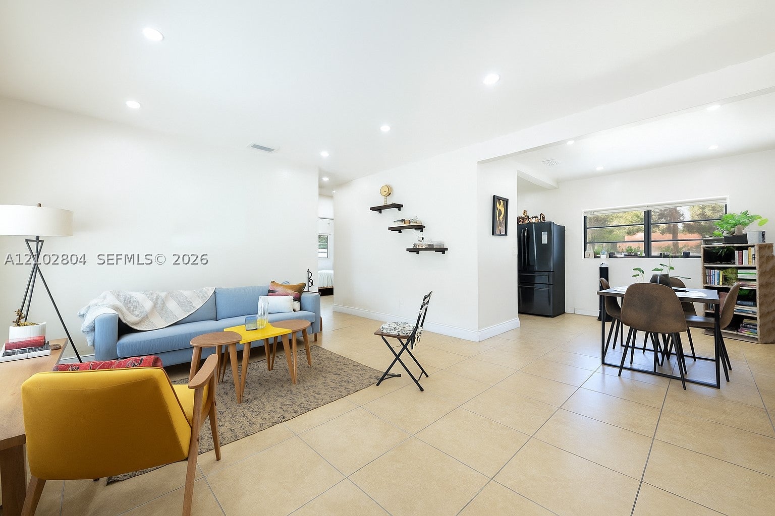View photos, virtual tours, details... 250 NE 170th St
