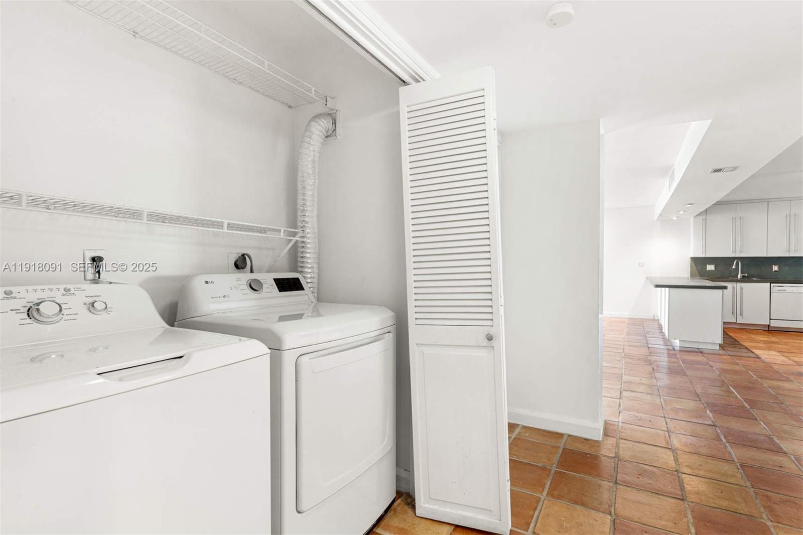 1 Grove Isle Dr A405