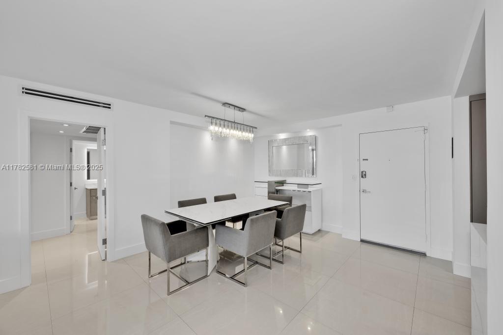 3140 S Ocean Dr 1011