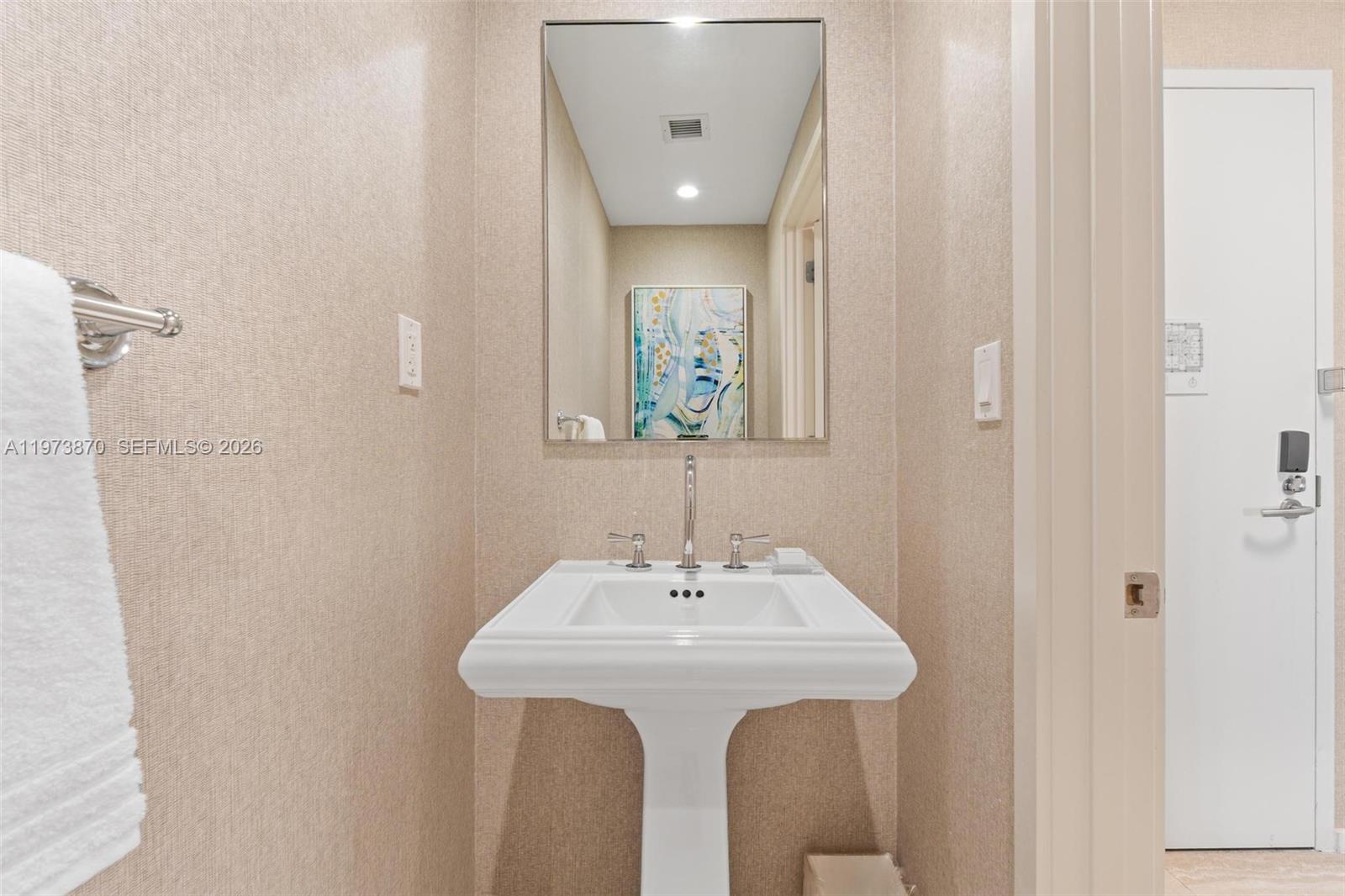 551 FLB CONDOMINIUM RESID - Residential