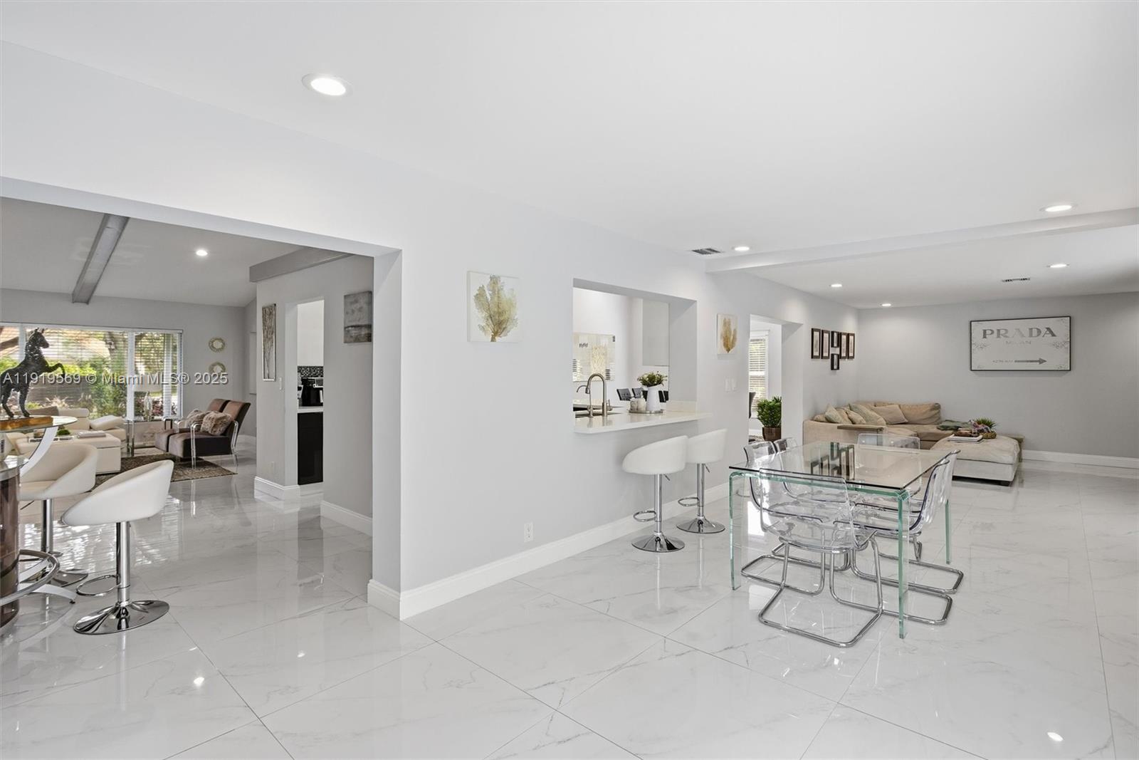 GREEN GLADES SOUTH - Residential