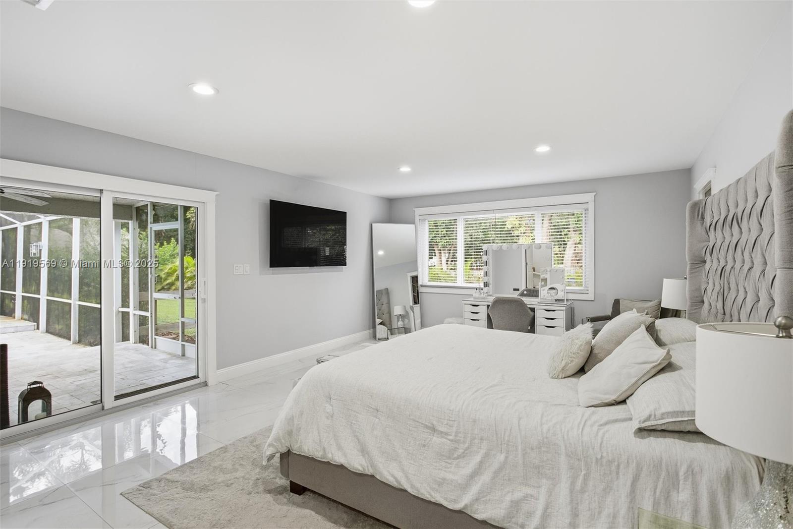 GREEN GLADES SOUTH - Residential