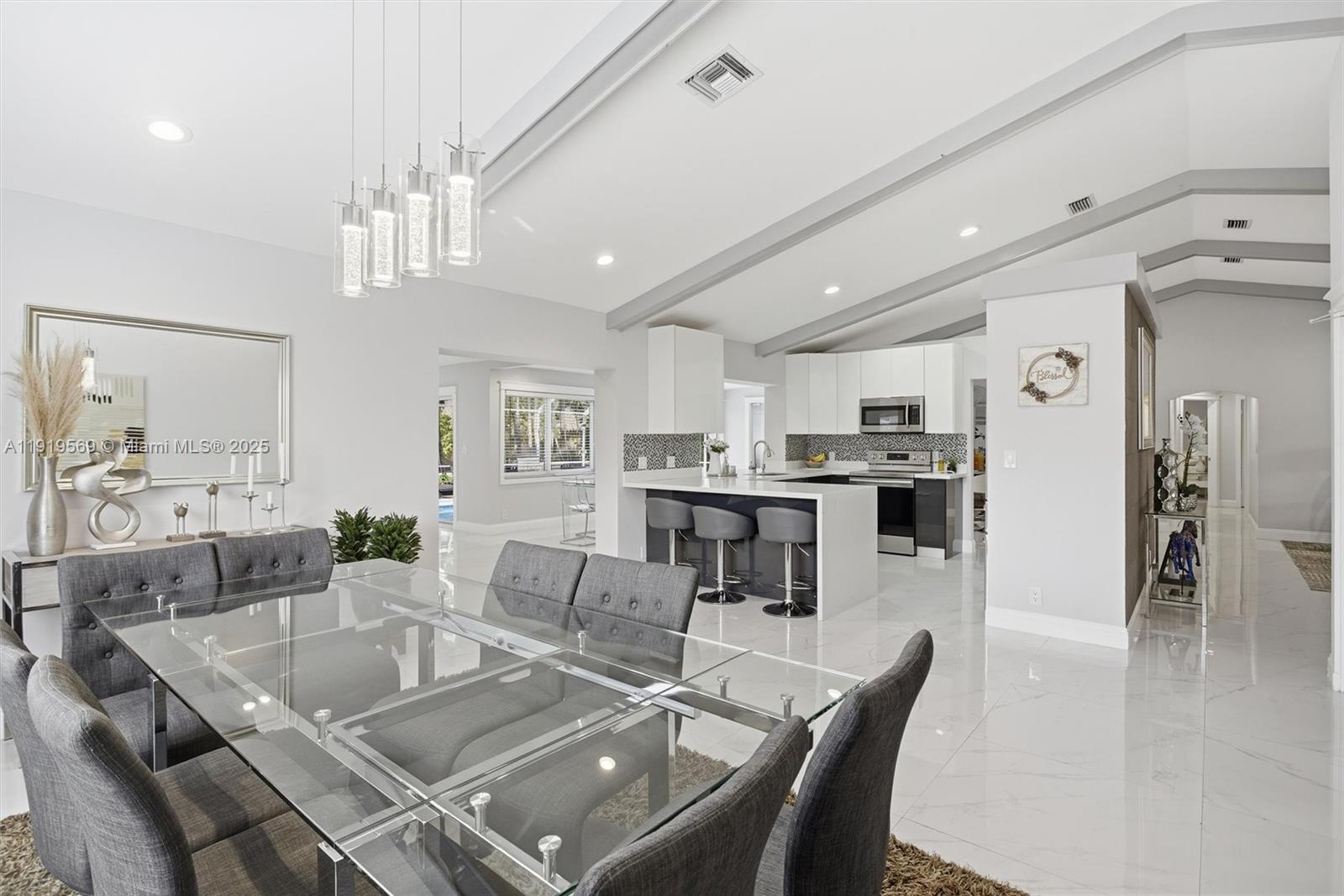 GREEN GLADES SOUTH - Residential