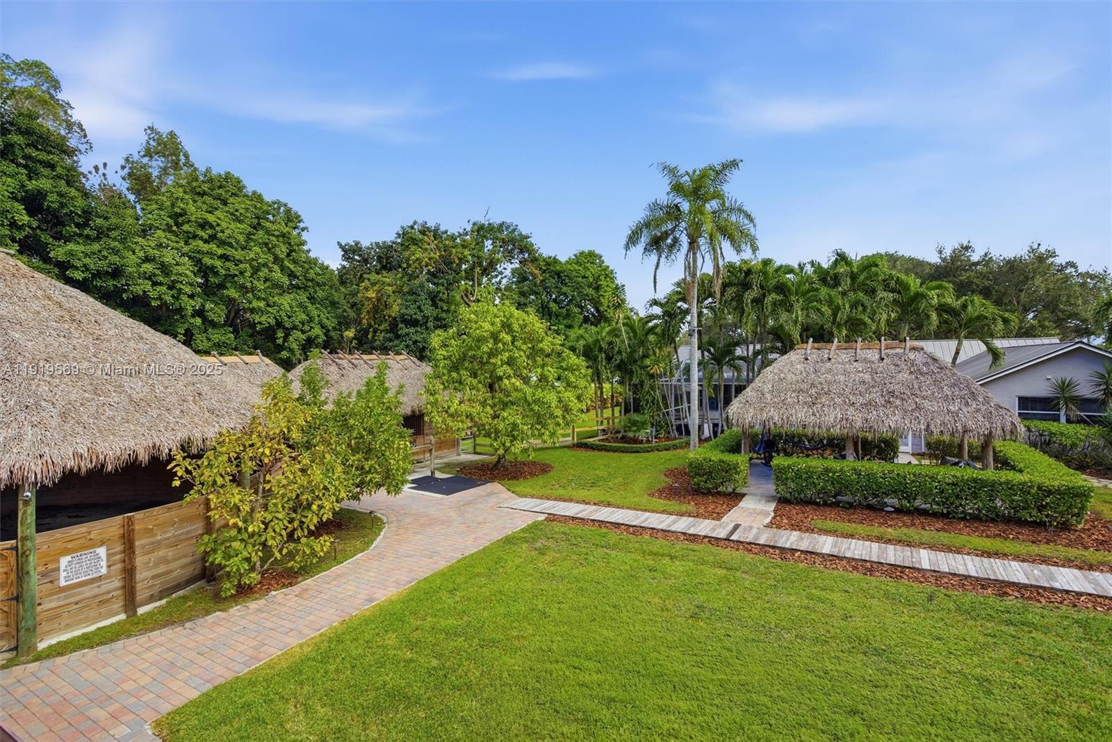 GREEN GLADES SOUTH - Residential