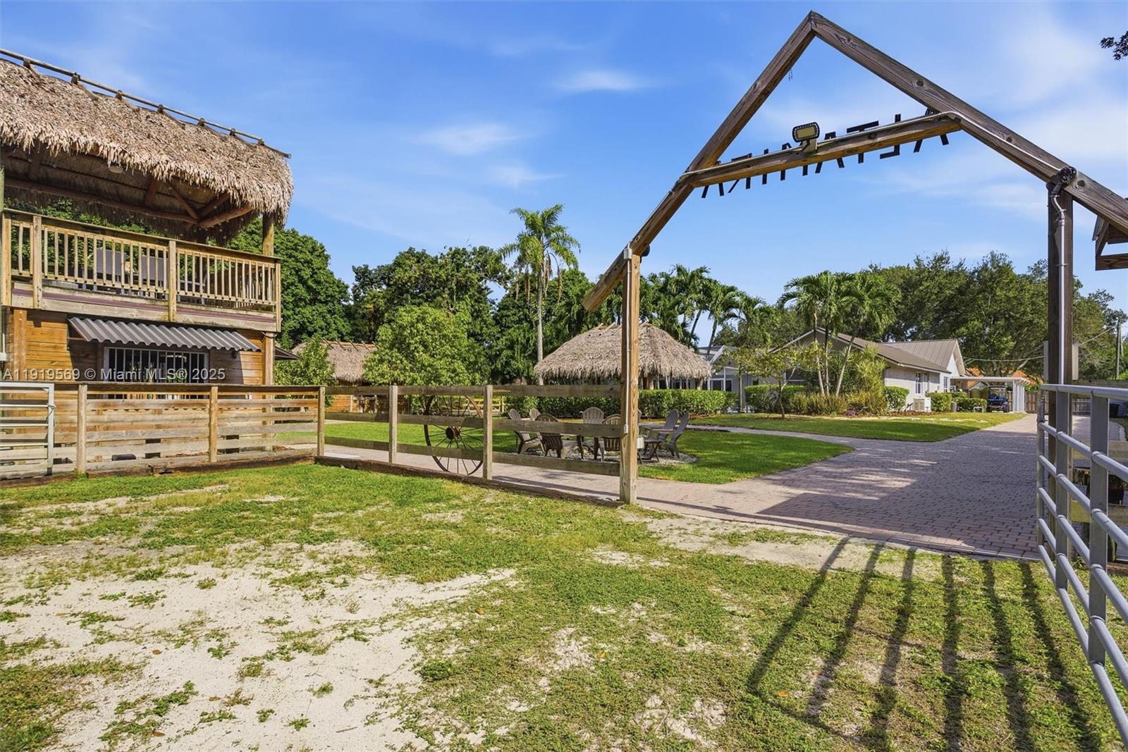 GREEN GLADES SOUTH - Residential