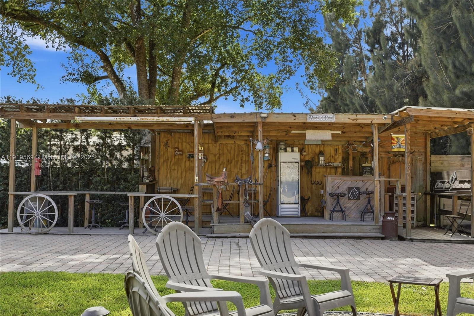 GREEN GLADES SOUTH - Residential