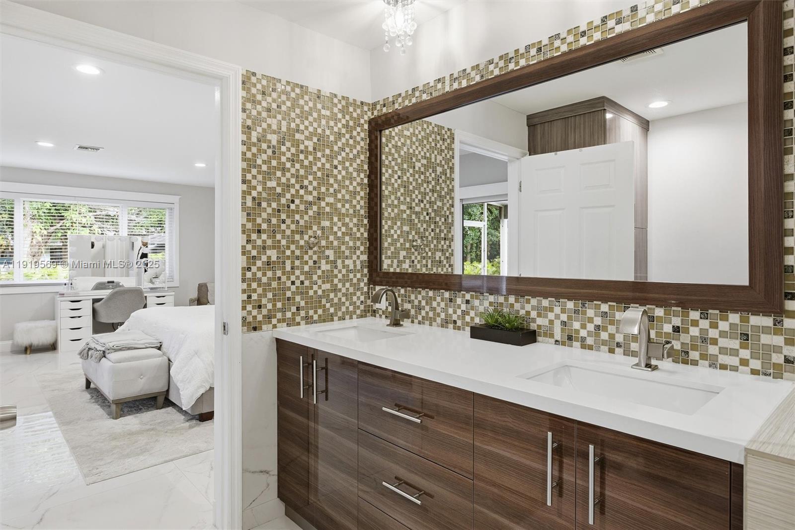 GREEN GLADES SOUTH - Residential