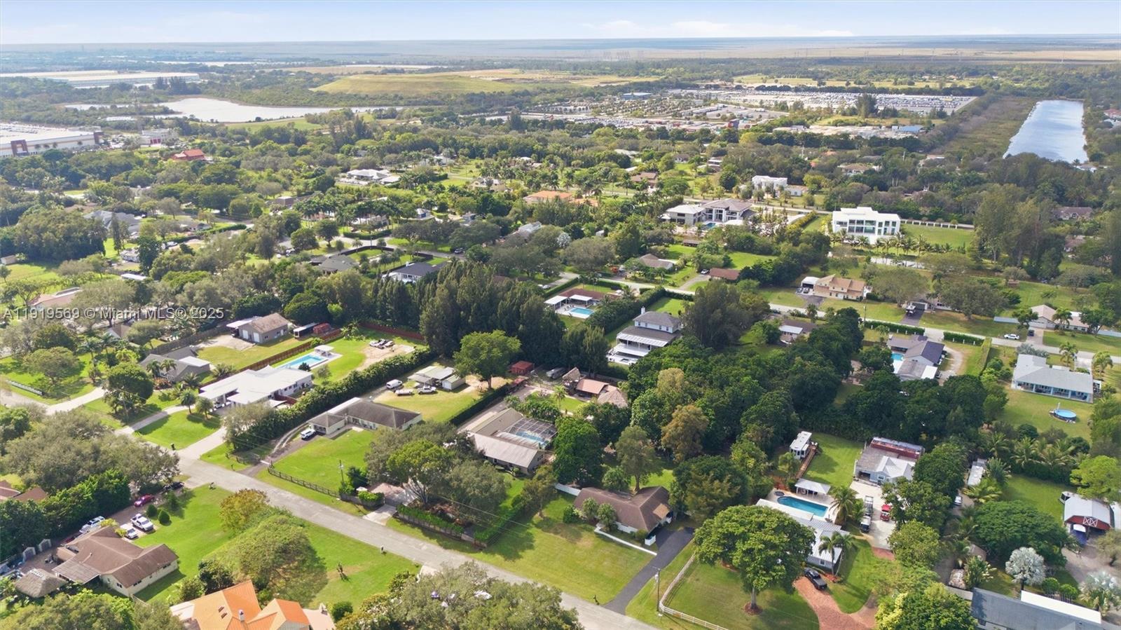 GREEN GLADES SOUTH - Residential