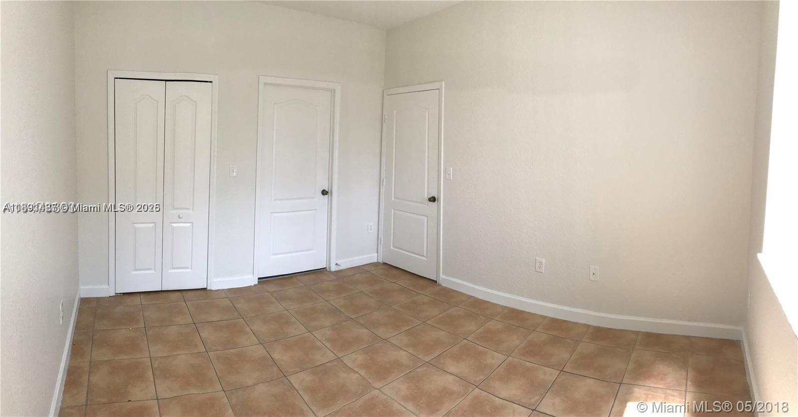 SHOMA HOMES AT COUNTRY CL - Residential Lease
