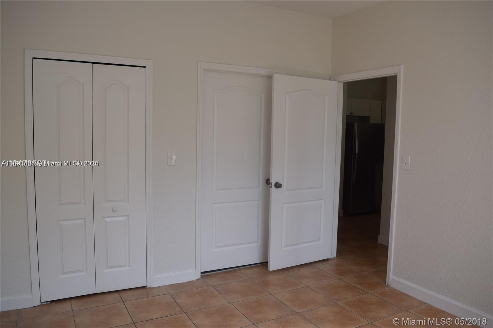 SHOMA HOMES AT COUNTRY CL - Residential Lease